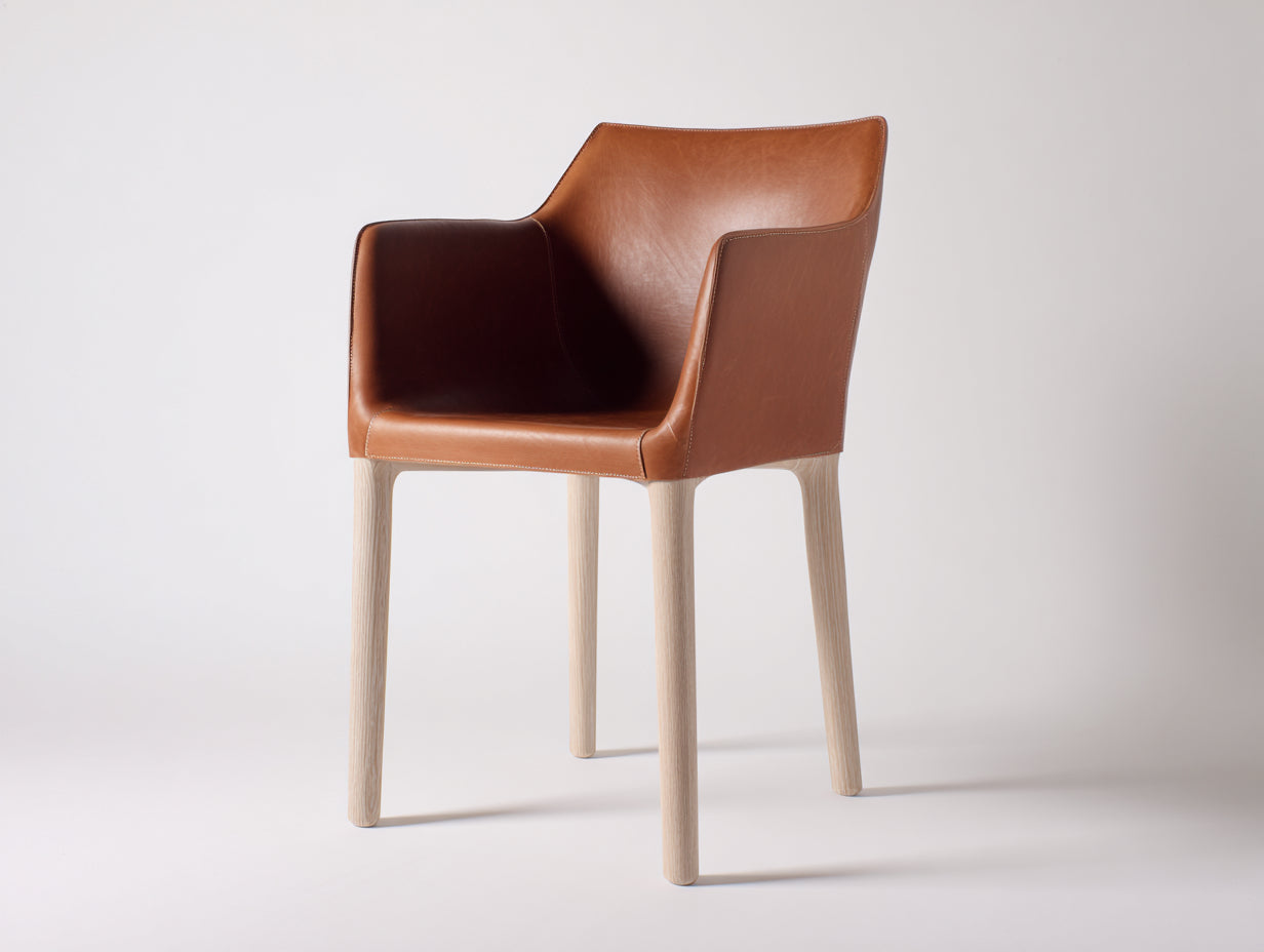 Sillas de comedor tapizadas 58x56x78 cm - cuero marrón y madera clara - diseño moderno para comedor